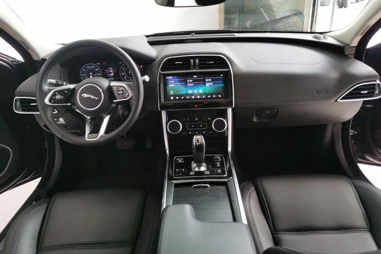 Jaguar XEL 2020 2.0T 250PS SE Tech
