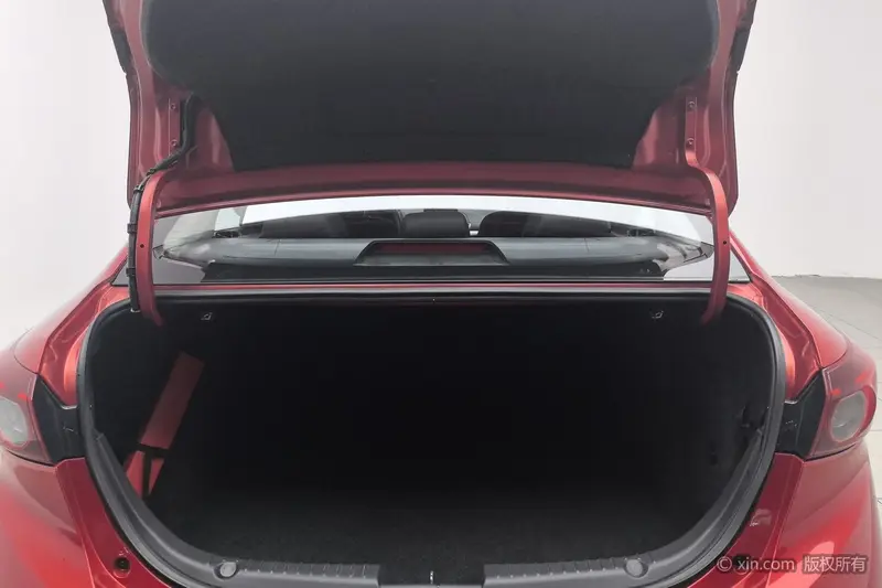 Mazda3 Angkesela 2017 Sedan 1.5L Manual Comfort Type National V