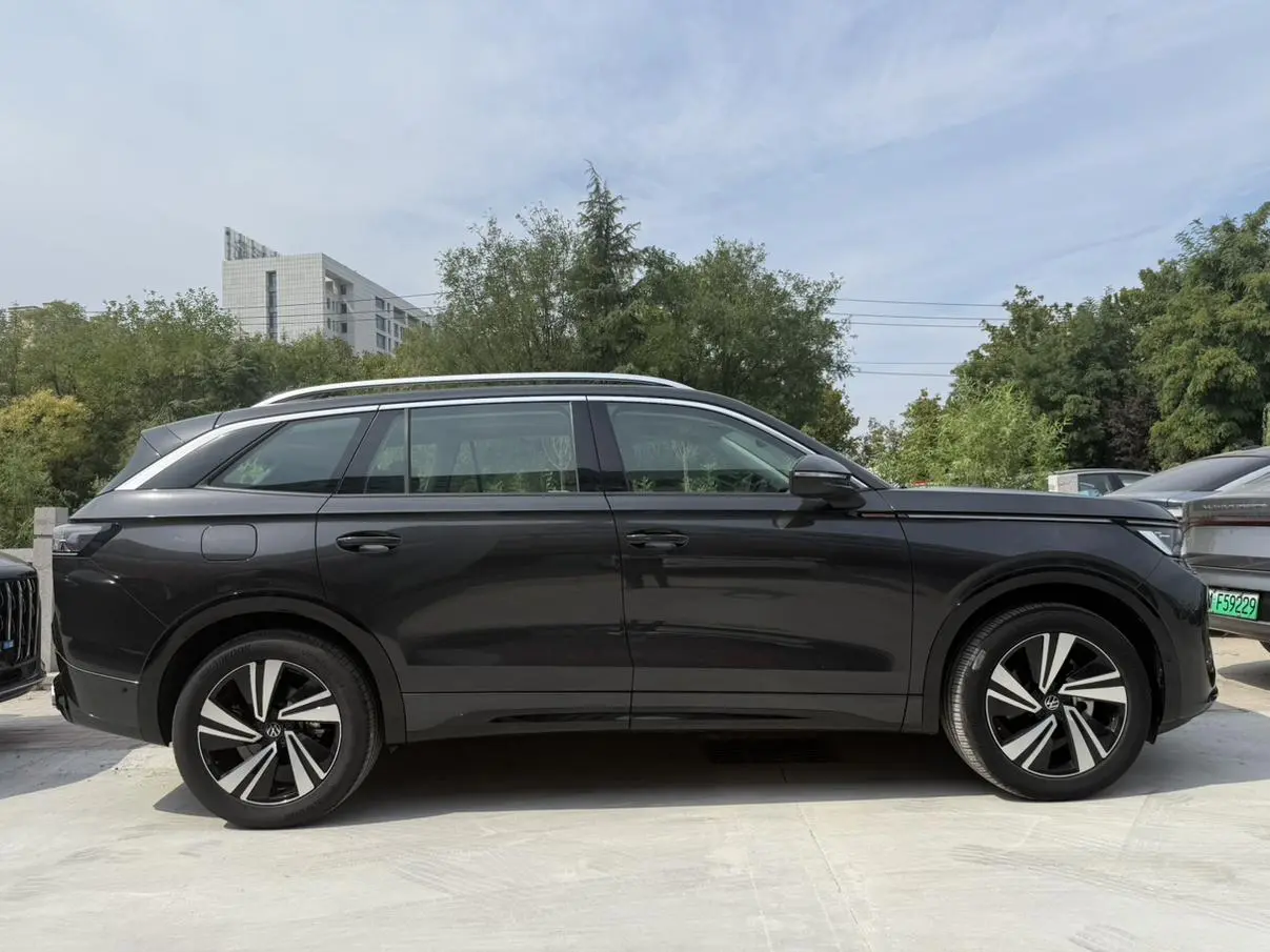Volkswagen 2023 380TSI 4WD R-Line