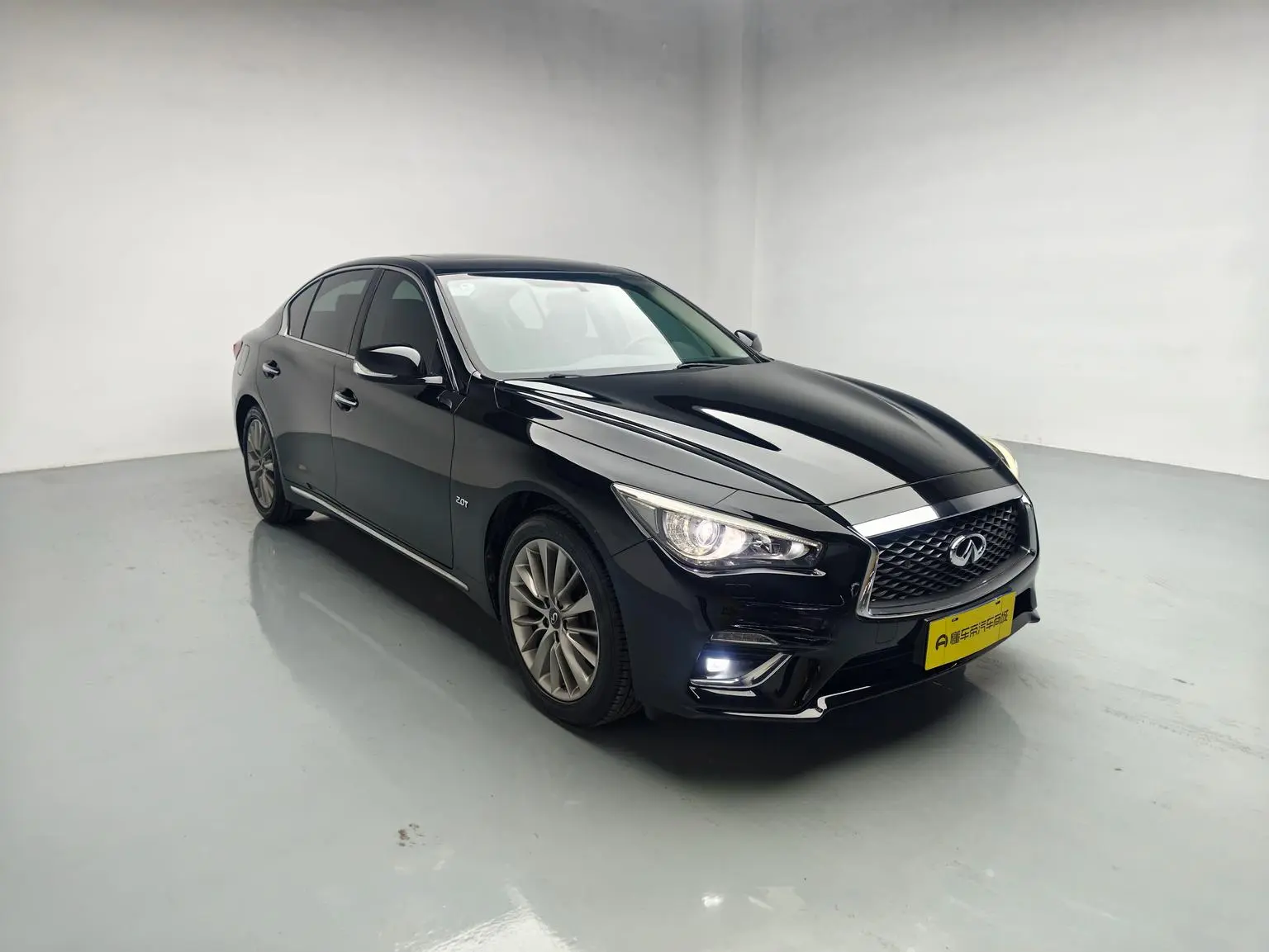 Infiniti Q50L 2018 2.0T China VI