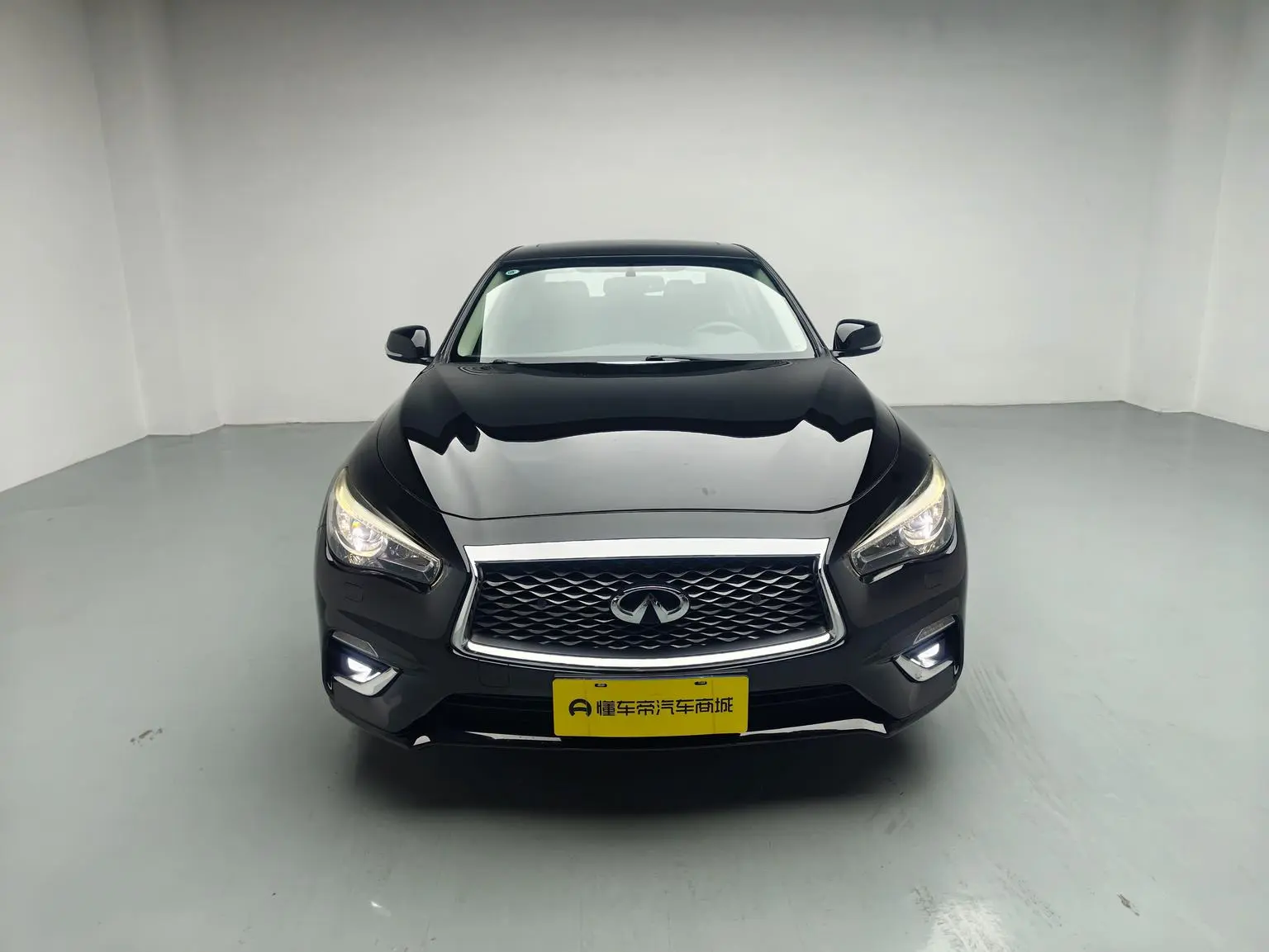 Infiniti Q50L 2018 2.0T China VI