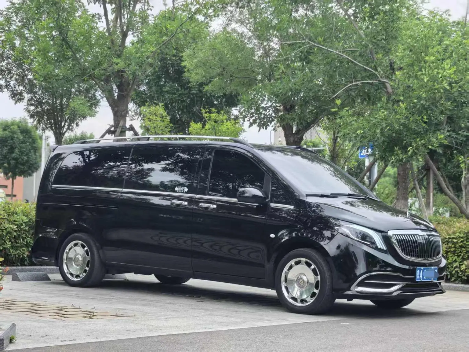Mercedes-Benz 2023 2.0T Business 7 seat