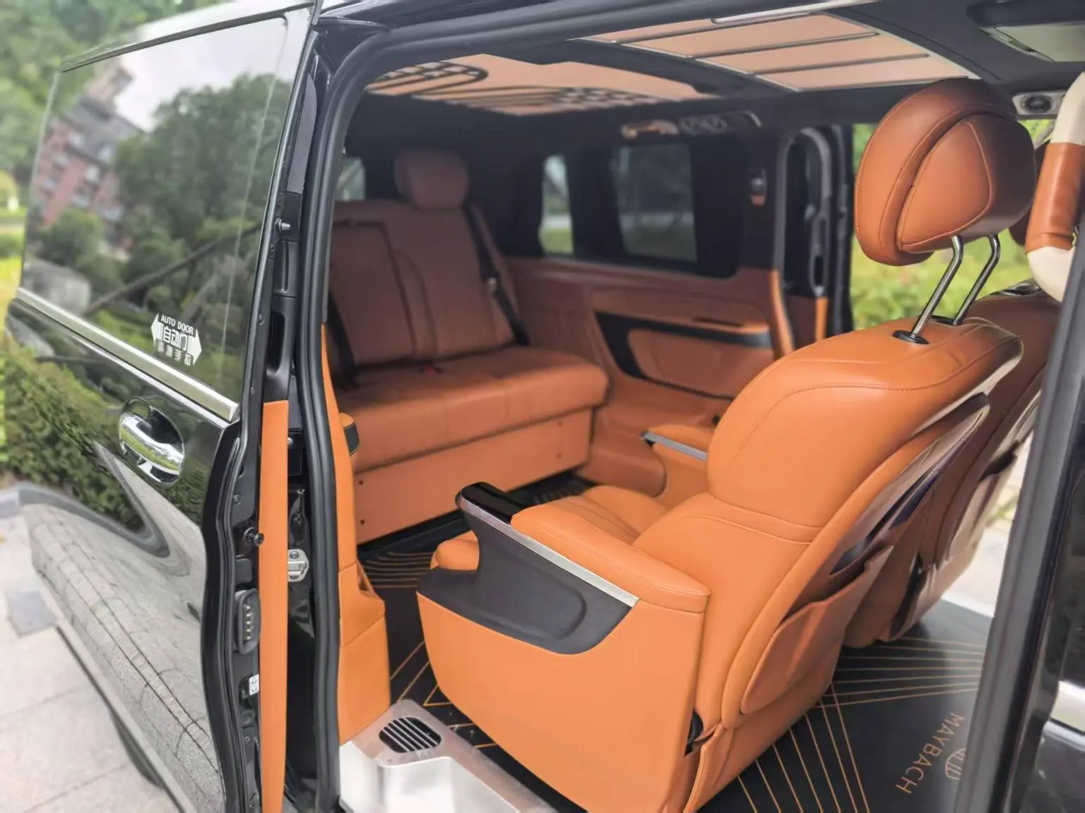 Mercedes-Benz 2023 2.0T Business 7 seat
