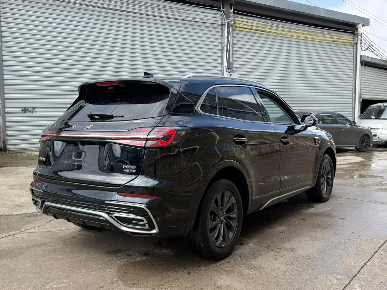 Hongqi HS5 2023 2.0T Pro