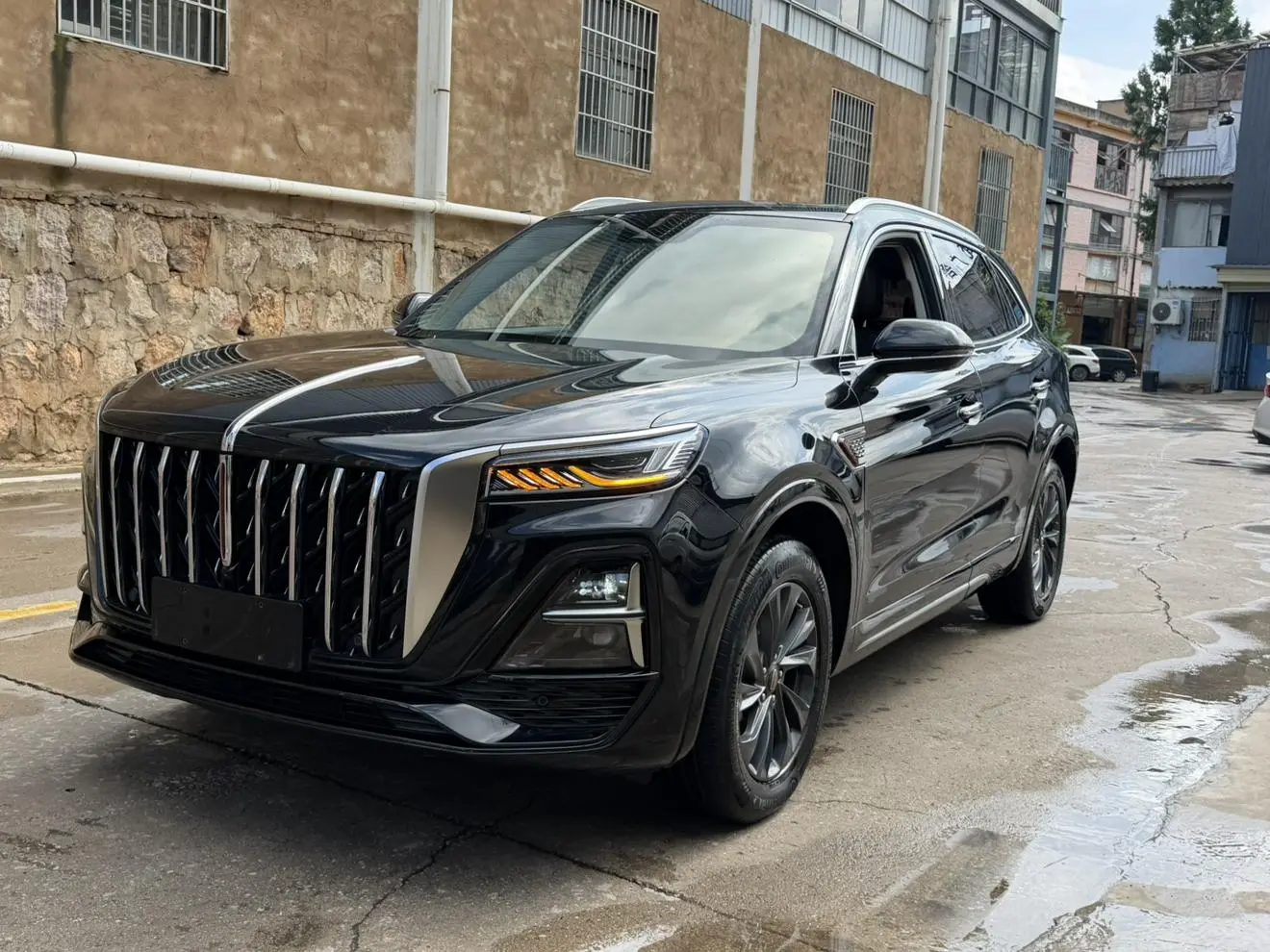 Hongqi HS5 2023 2.0T Pro