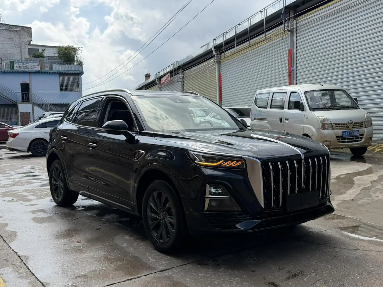 Hongqi HS5 2023 2.0T Pro
