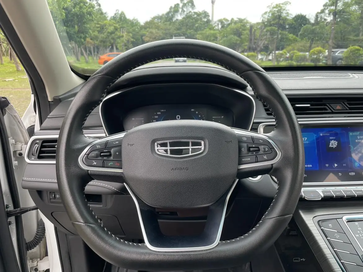 Geely Boyue 2020 1.8TD DCT Smart Connected PRO