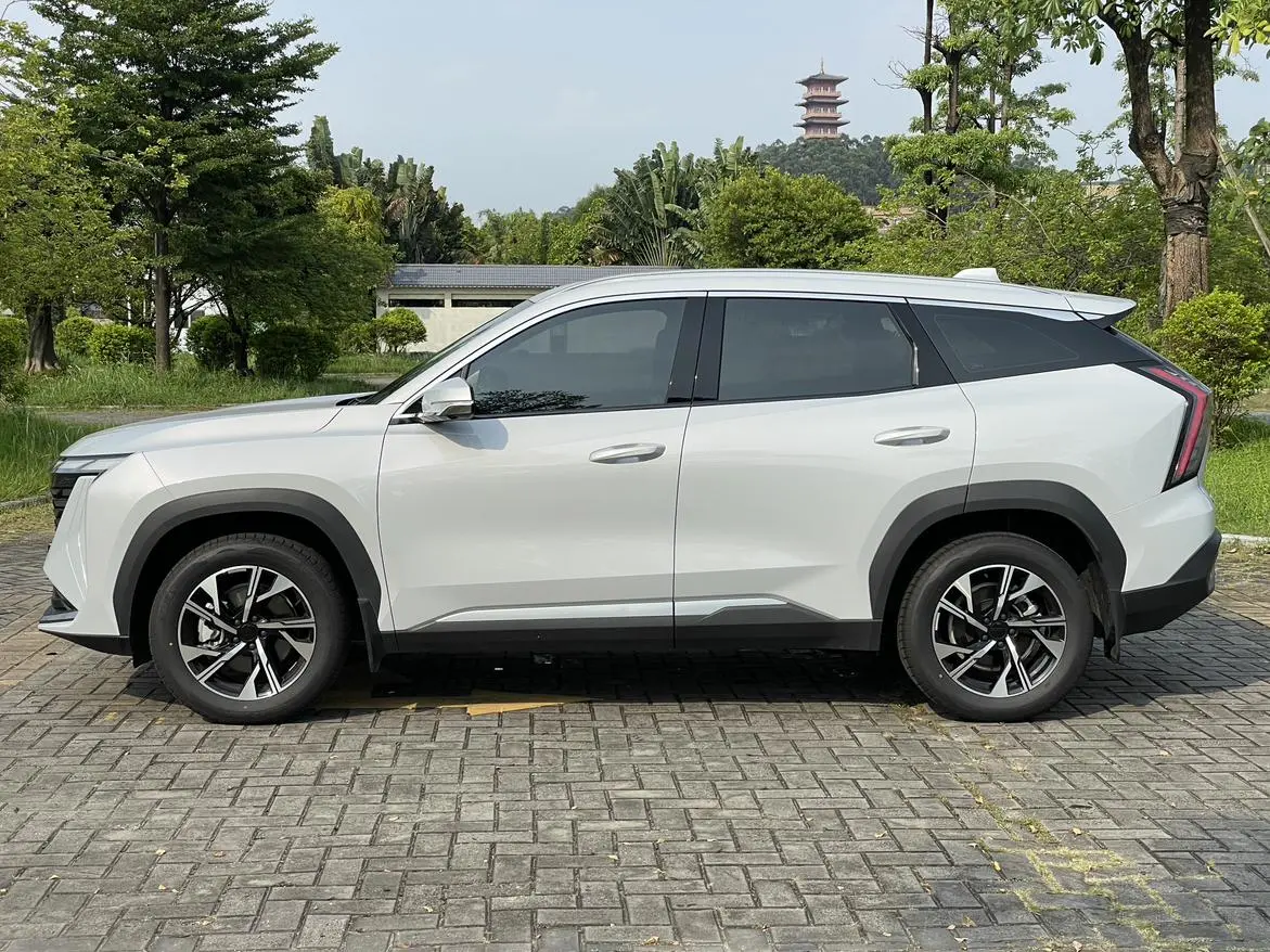 Geely Boyue L 2024 1.5TD DCT