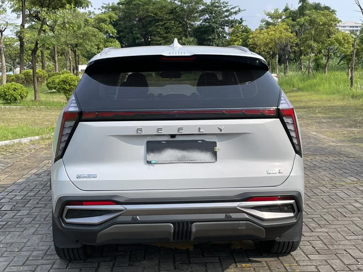 Geely Boyue L 2024 1.5TD DCT