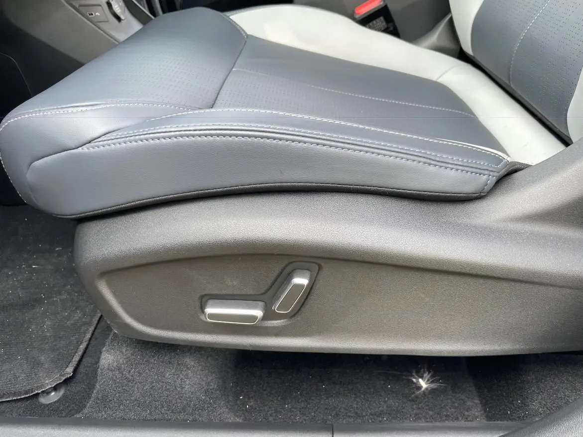 Geely Boyue L 2024 1.5TD DCT