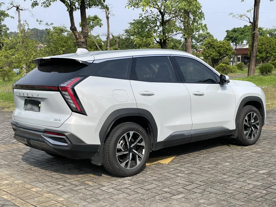 Geely Boyue L 2024 1.5TD DCT