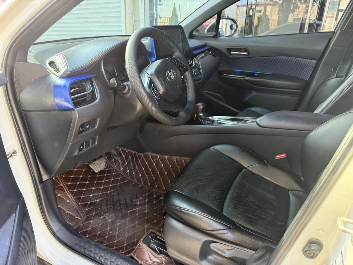 Toyota C-HR 2018 2.0L Leading China VI