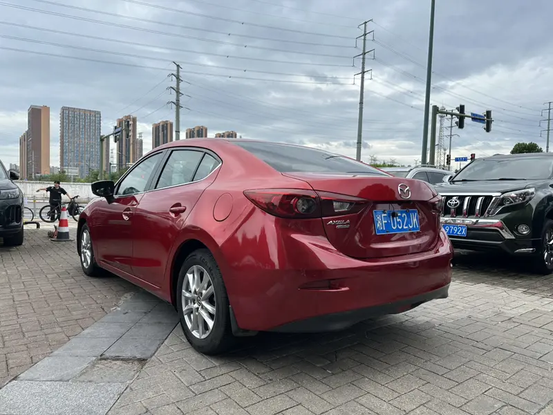 Mazda3 Angkesela 2017 Sedan 1.5L Automatic Comfort Type National V