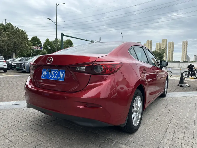Mazda3 Angkesela 2017 Sedan 1.5L Automatic Comfort Type National V