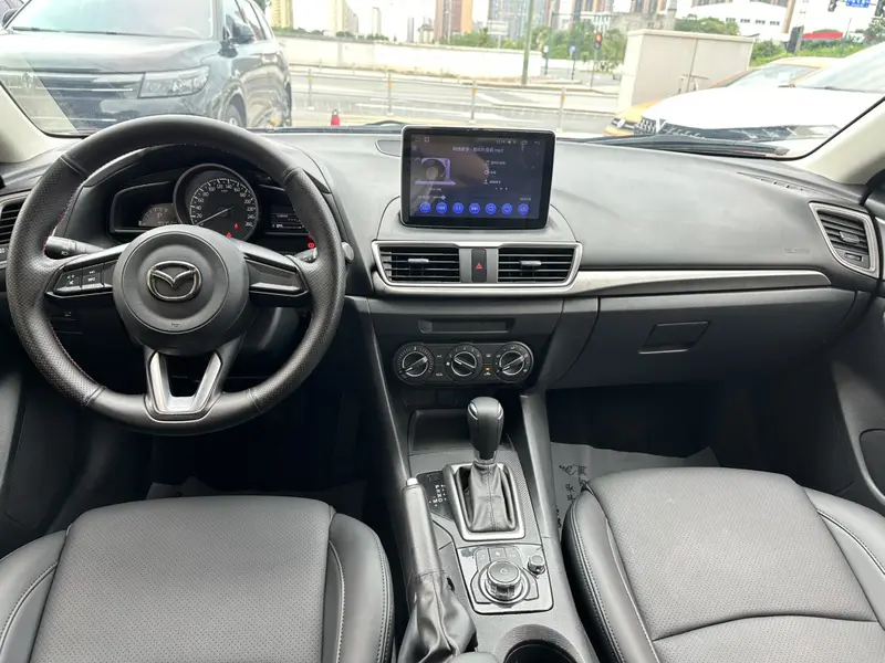 Mazda3 Angkesela 2017 Sedan 1.5L Automatic Comfort Type National V