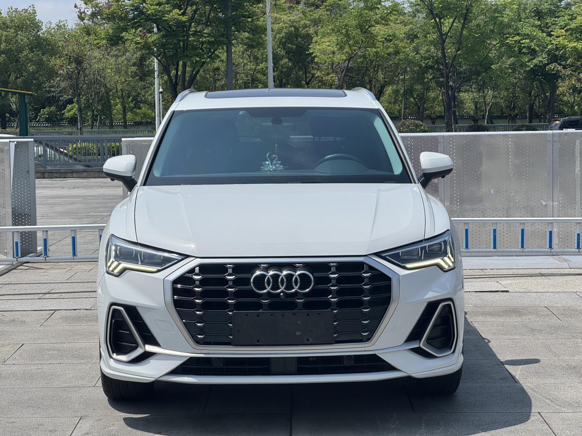Audi Q3 2019 35 TFSI Progressive Dynamic