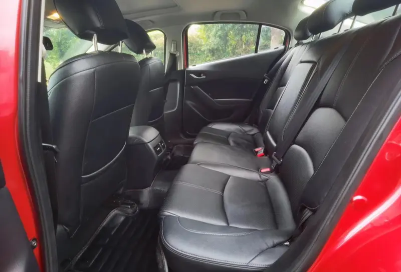 Mazda3 Angkesela 2017 sedan 1.5L automatic luxury model National V
