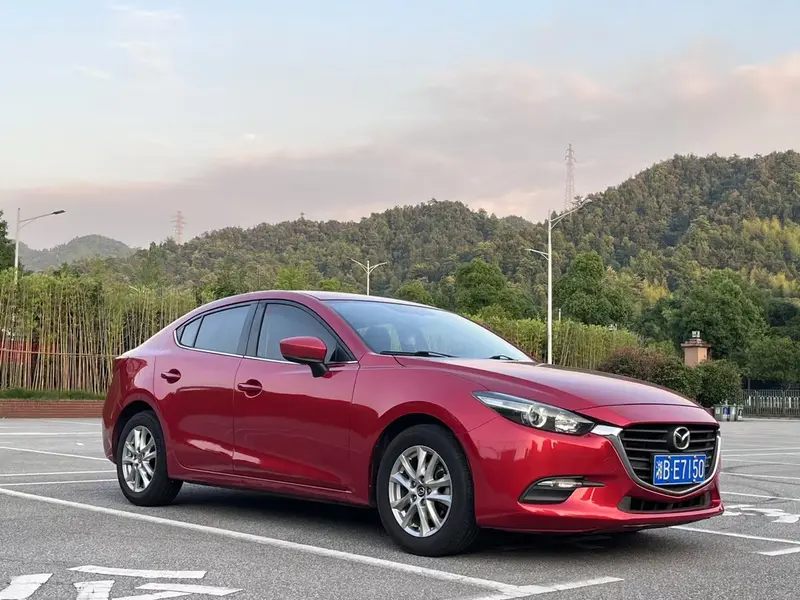 Mazda3 Angkesela 2017 Sedan 1.5L Automatic Comfort Type National V