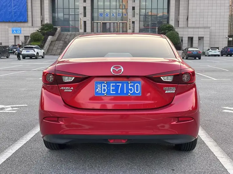 Mazda3 Angkesela 2017 Sedan 1.5L Automatic Comfort Type National V
