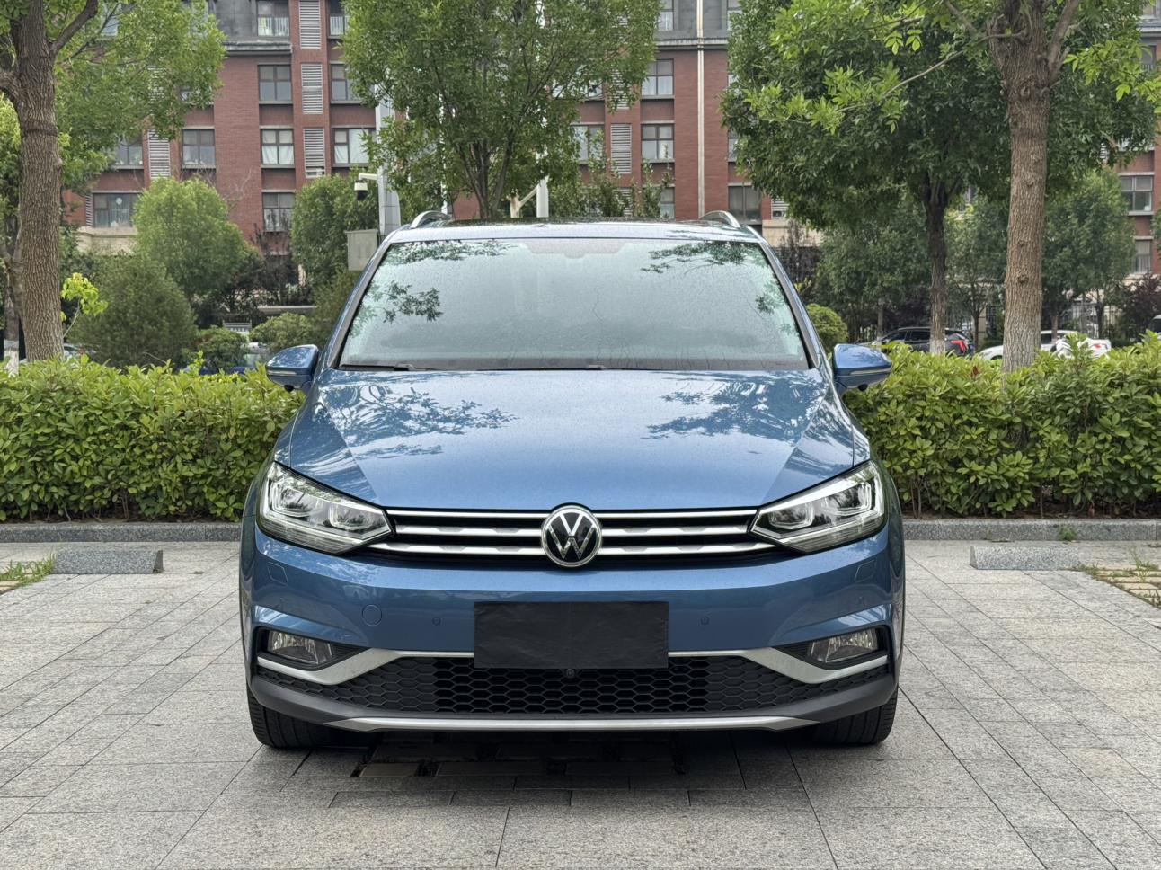 Volkswagen Touran L 2021 280TSI DSG 7 seat