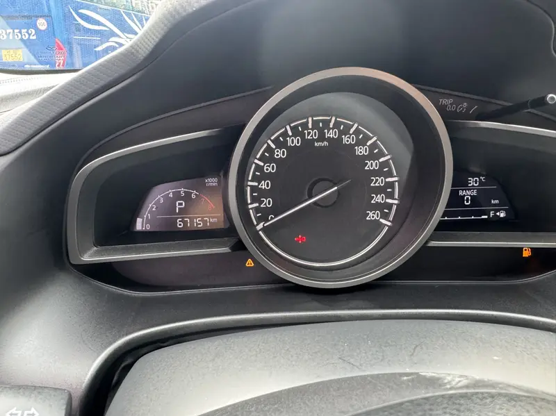 Mazda3 Angkesela 2017 Sedan 1.5L Automatic Comfort Type National VI