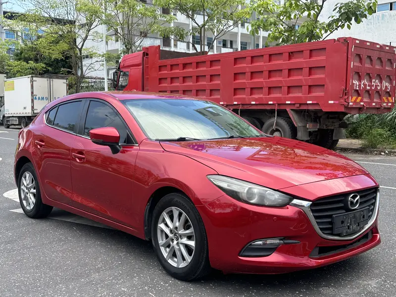 Mazda3 Angkesela 2017 Hatchback 1.5L Automatic Comfort Type National V