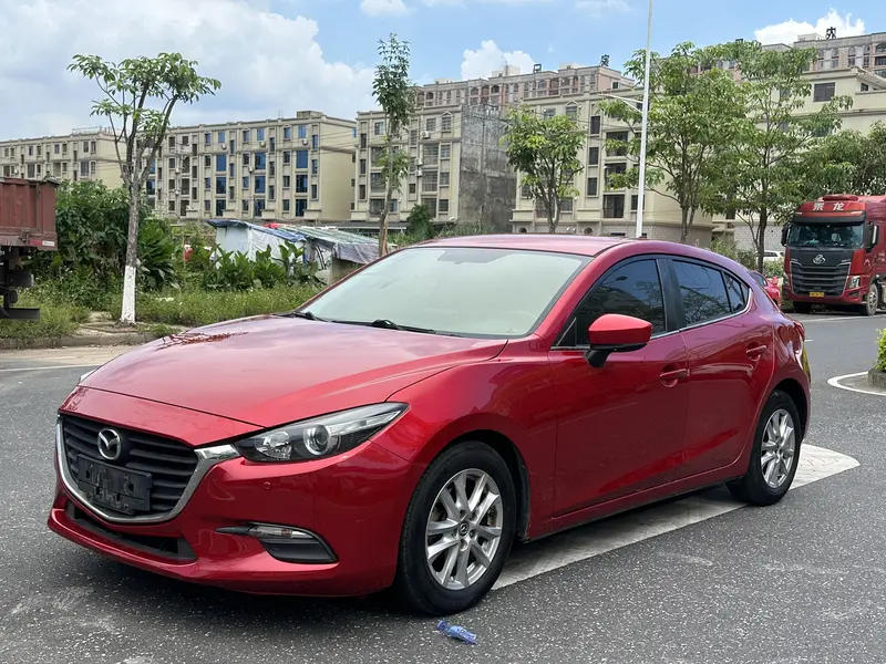 Mazda3 Angkesela 2017 Hatchback 1.5L Automatic Comfort Type National V