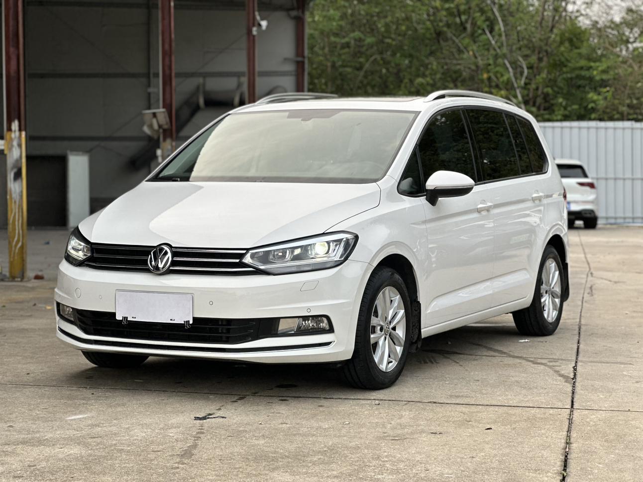 Volkswagen Touran L 2018 280TSI Auto 7 seat
