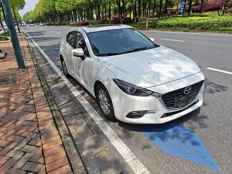 Mazda3 Angkesela 2017 sedan 1.5L automatic luxury model National V