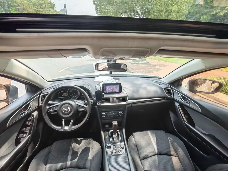 Mazda3 Angkesela 2017 sedan 1.5L automatic luxury model National V