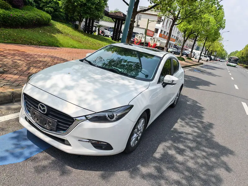 Mazda3 Angkesela 2017 sedan 1.5L automatic luxury model National V