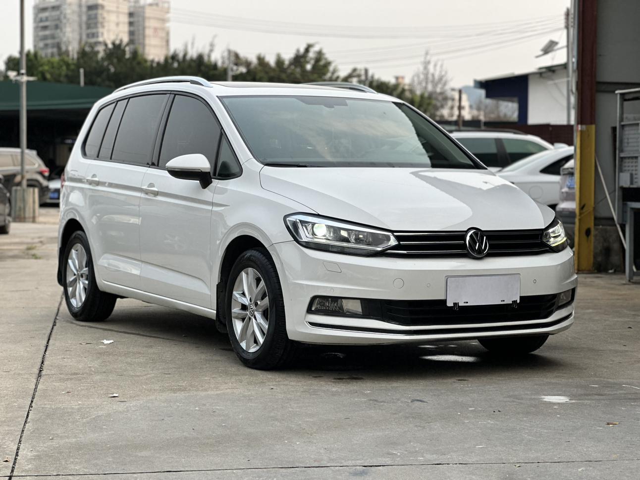 Volkswagen Touran L 2018 280TSI Auto 7 seat