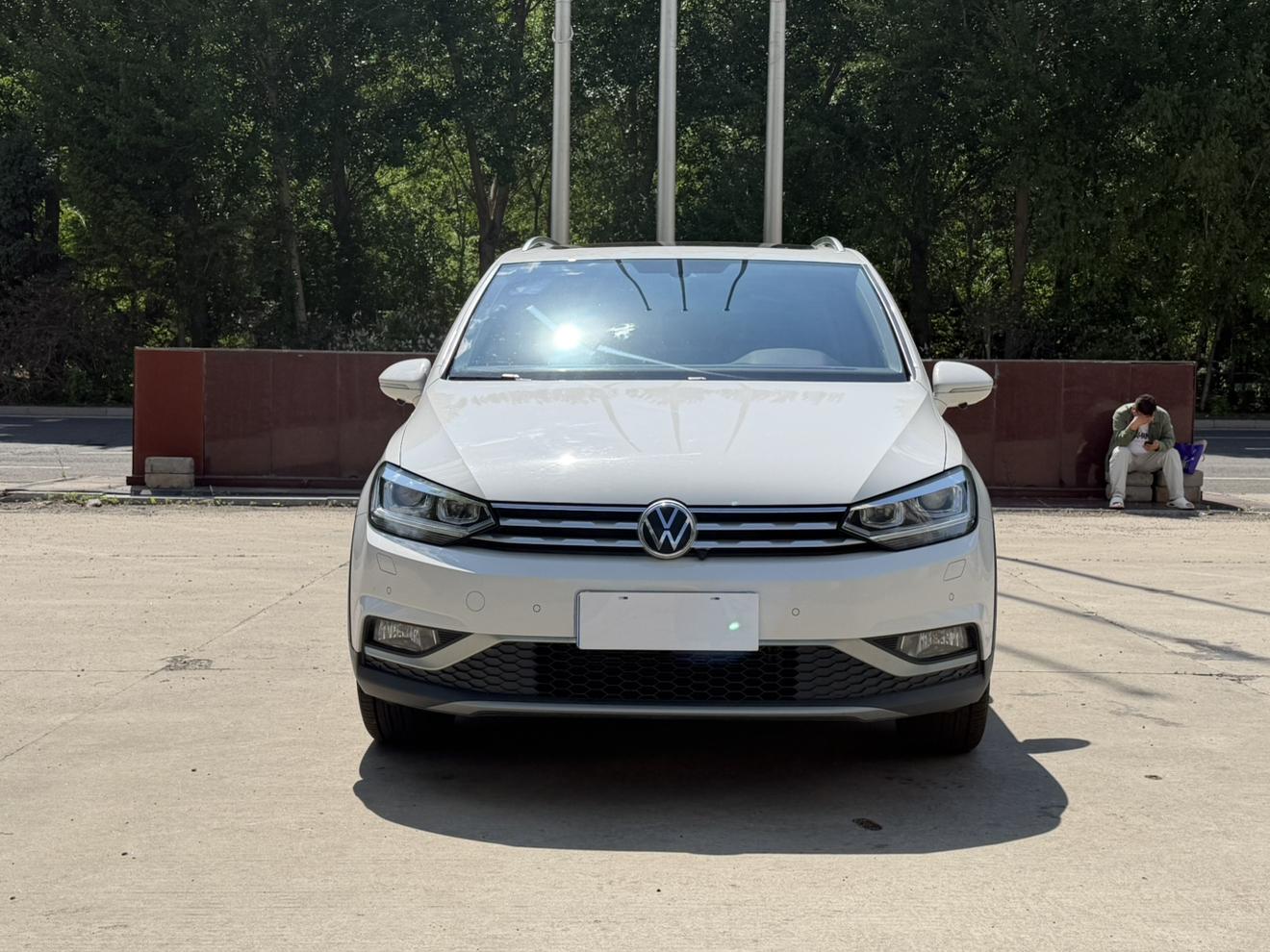Volkswagen Touran L 2021 280TSI DSG 7 seat