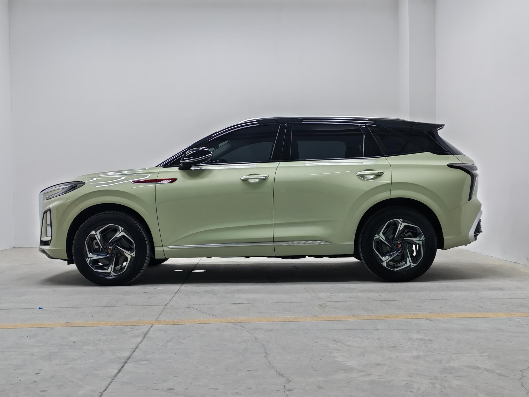 Hongqi HS3 2023 1.5T