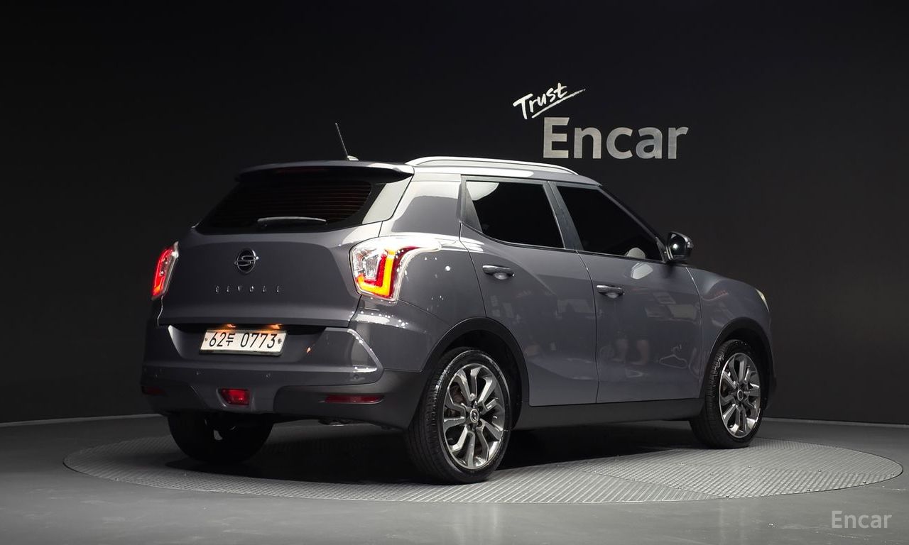 KG Mobility (Ssangyong) Tivoli LX 2WD 2016