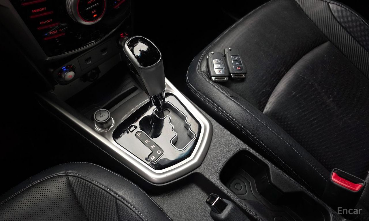 KG Mobility (Ssangyong) Tivoli LX 2WD 2016