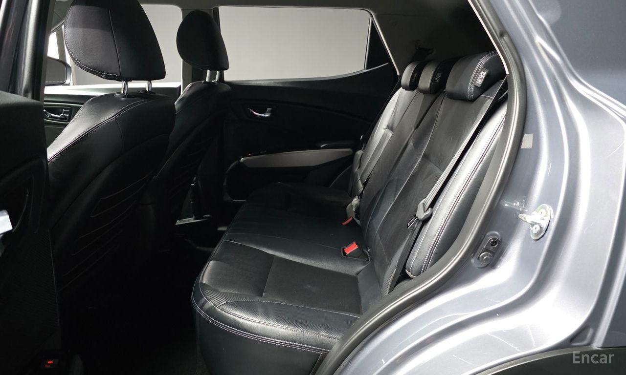 KG Mobility (Ssangyong) Tivoli LX 2WD 2016