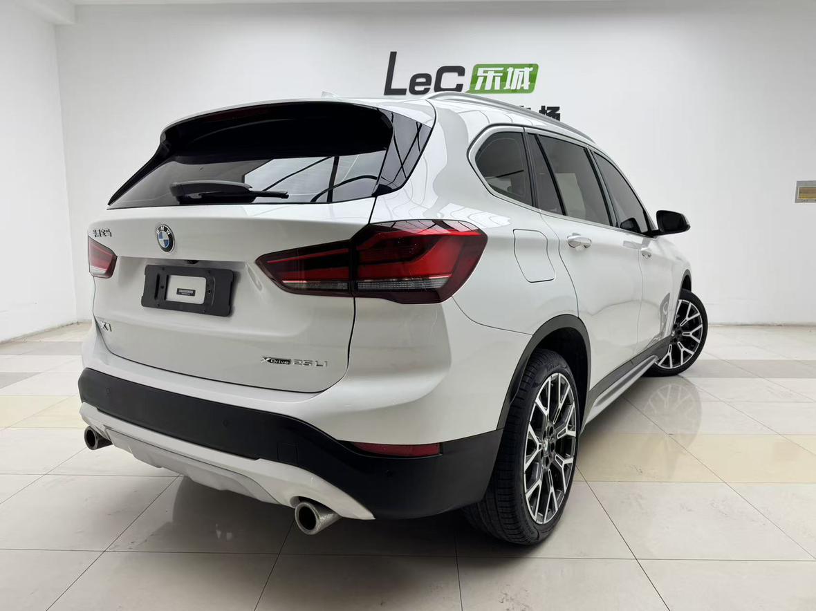 BMW X1 2021 xDrive25Li Premium Plus