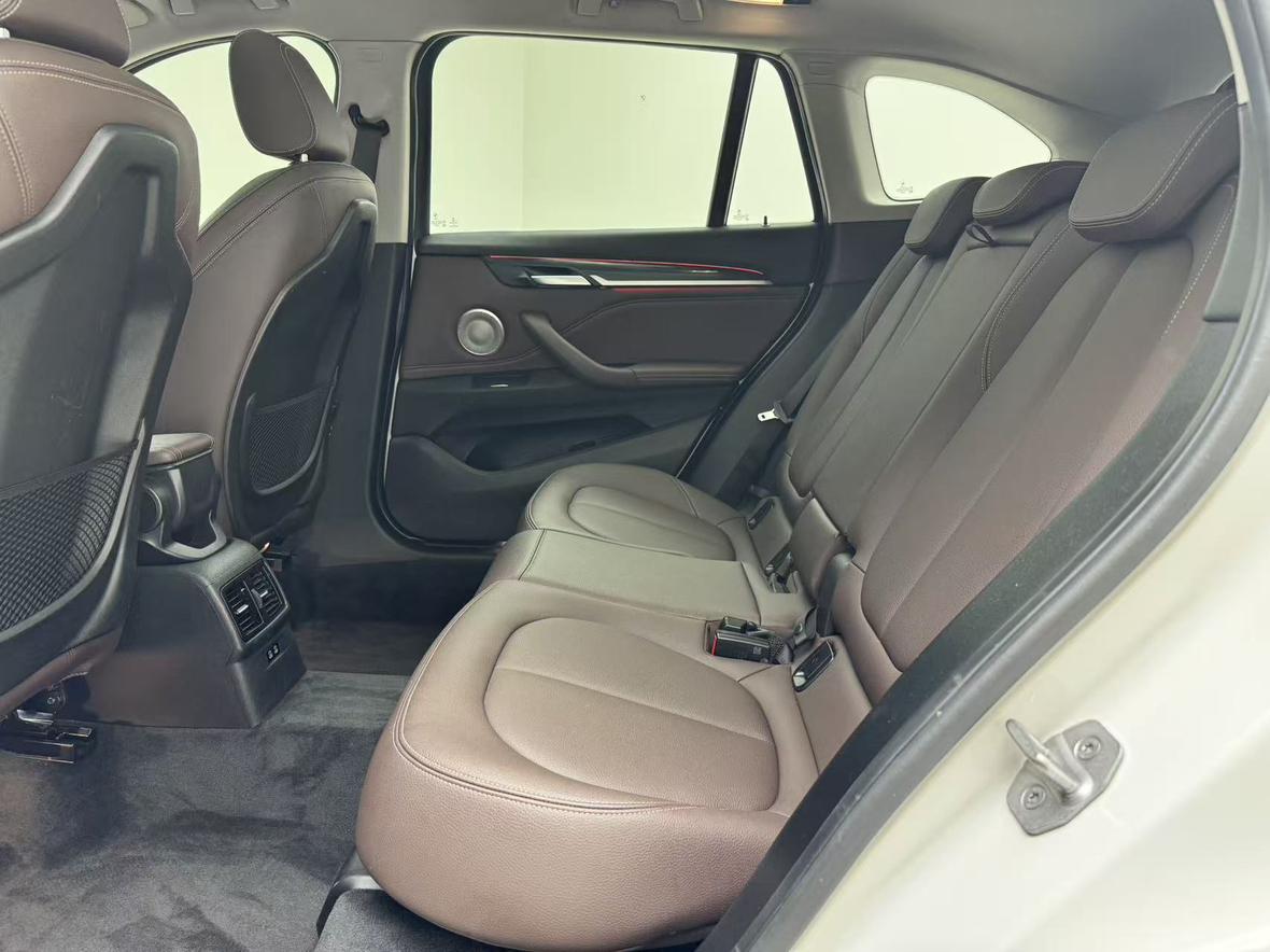 BMW X1 2021 xDrive25Li Premium Plus