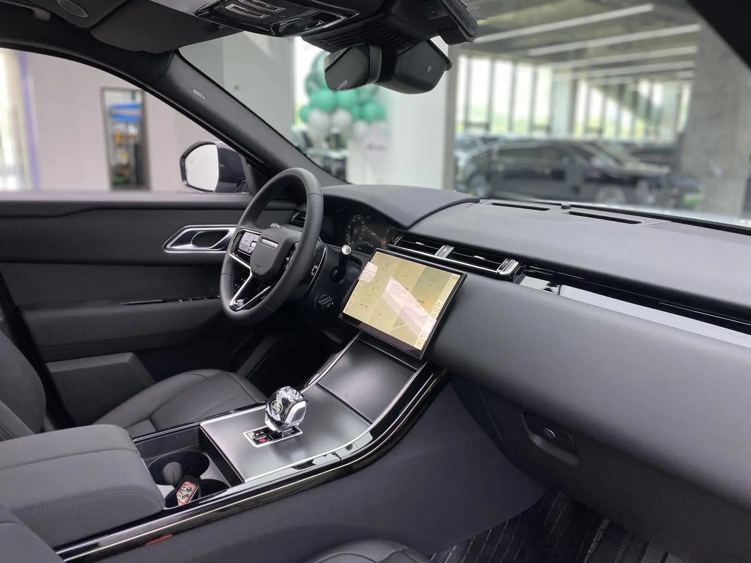 Land Rover Range Rover Star 2024 Dynamic SE