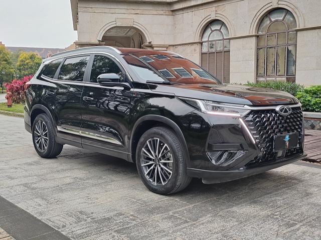Chery Tiggo 8 PRO 2025 290T 2WD Luxury