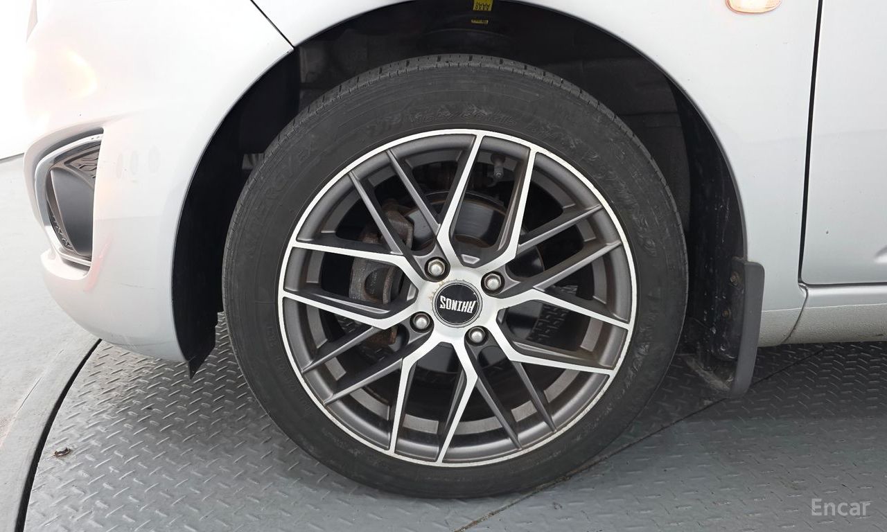 Chevrolet (GM Daewoo) Spark L 2013