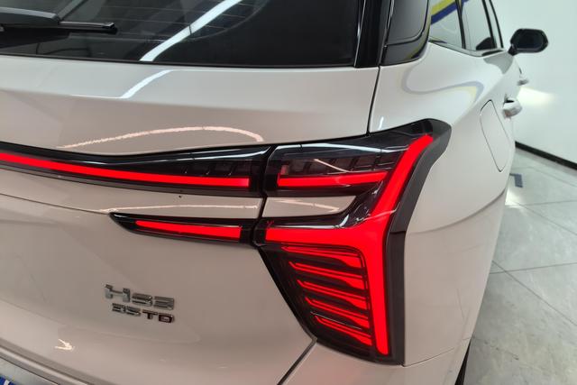 Hongqi HS3 2023 1.5T Good Deeds