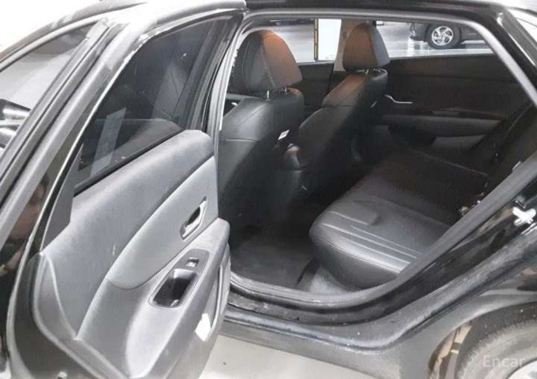 Hyundai The New Avante (CN7) 1.6 LPi (Rental Car) 2024