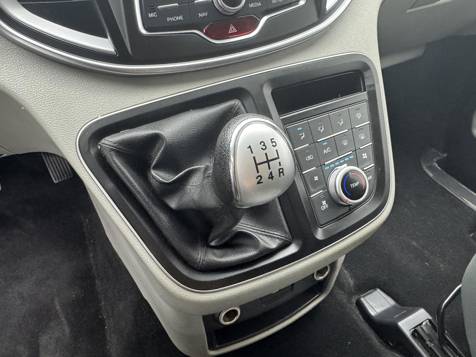 Refine Refine M4 2019 Series 2.0L Manual Business China V