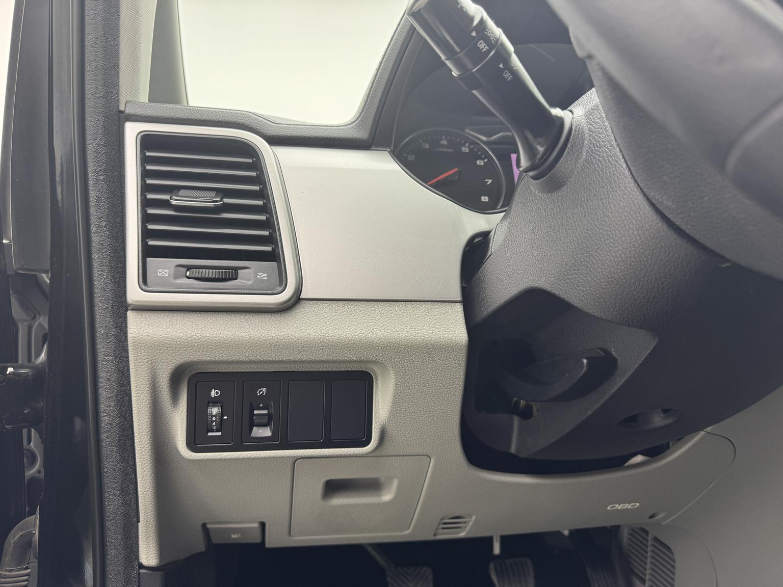 Refine Refine M4 2019 Series 2.0L Manual Business China V