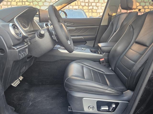 WEY VV5 2019 Upgrade 2.0T 2WD super rich China VI