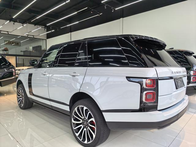 Land Rover Range Rover 2019 3.0 V6 SC handed down from generation to generation