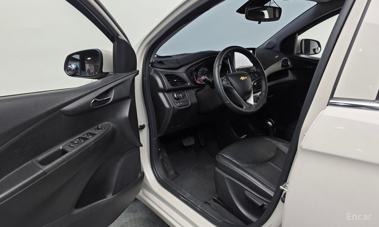 Chevrolet (GM Daewoo) The Next Spark LT 2018