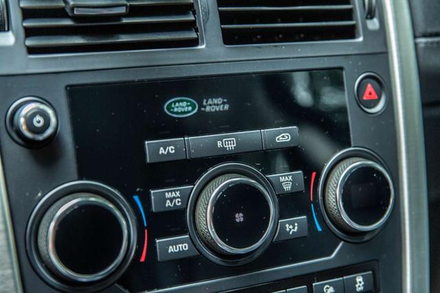 Land Rover Discovery Sport 2018 240PS SE